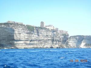 Bonifacio overhanging the cliffs
